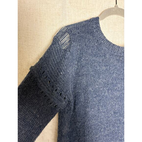 Wildfox Blue Crewneck Distressed Cutout Hem Sweatshirt Sz. XS - Picture 3 of 8